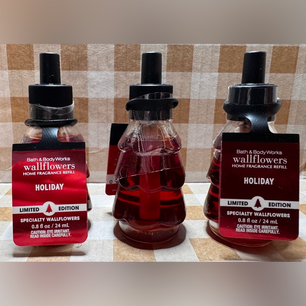 NEW B&BW(3) Holiday Wallflower Refills • limited edition